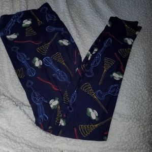 EUC lularoe leggings baking print